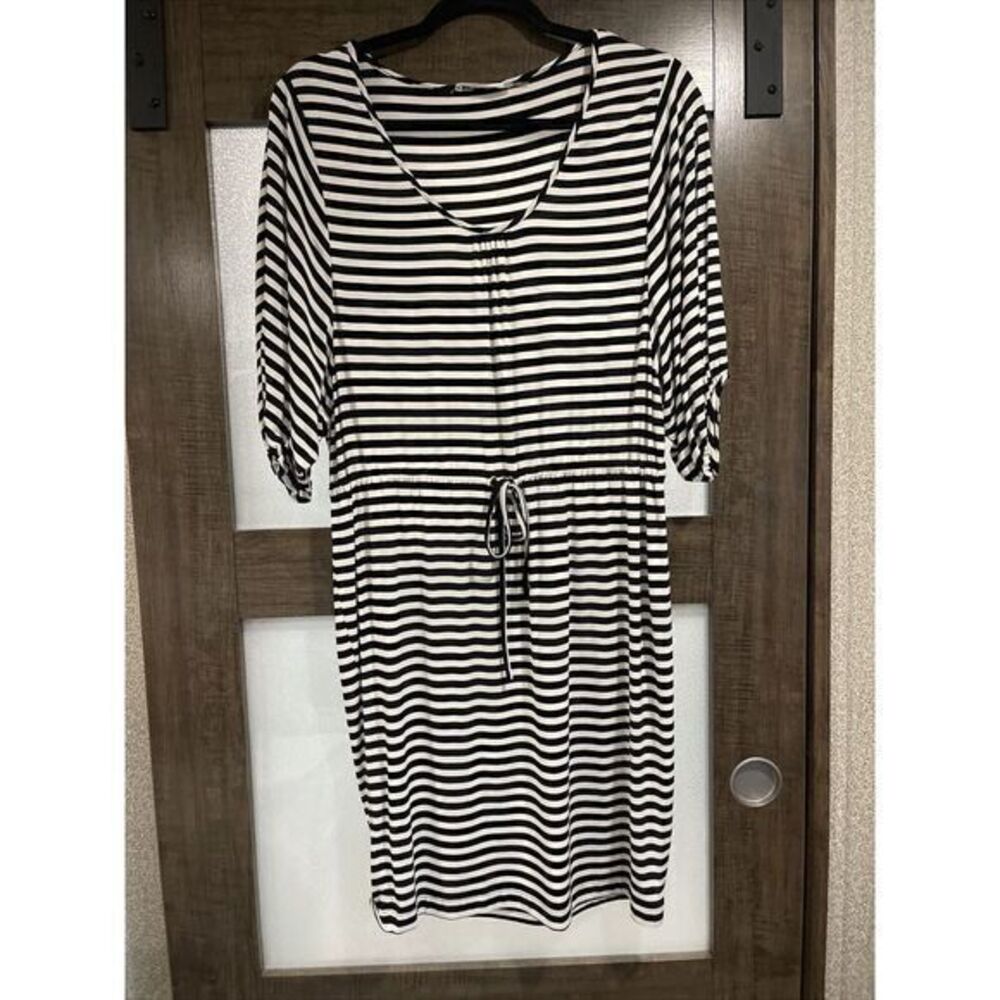 Calvin Klein Striped Pullover Casual Dress  Sz 10 Black White Slinky Rayon‎ EUC!